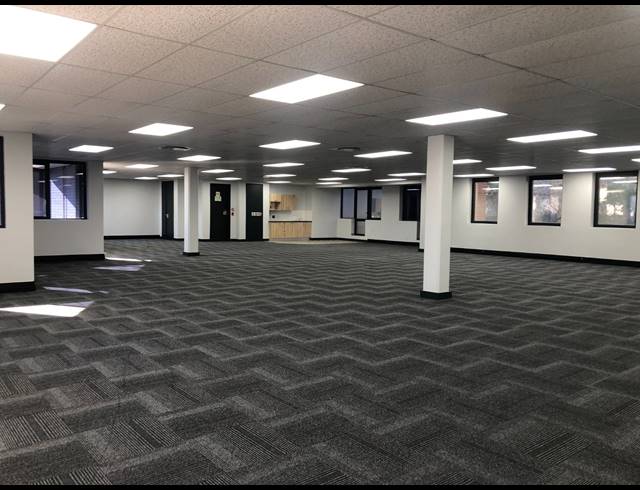 271M² RETAIL TO LET IN ROSEBANK